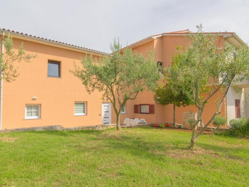 New Family 2 Bedroom Apartment Vodnjan Esterno foto